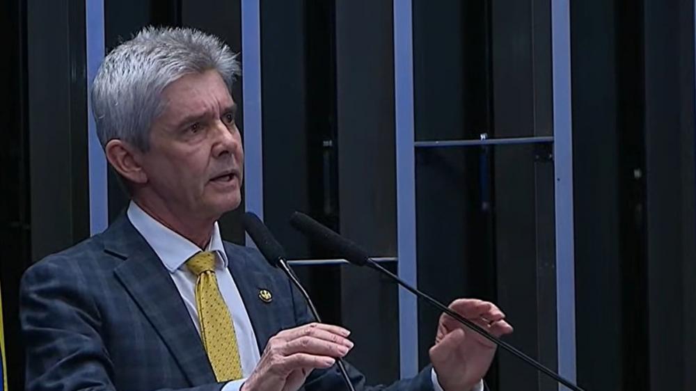 JAIME BAGATTOLI: Senador vota contra a Reforma Tributária e lembra que Brasil terá maior imposto do mundo