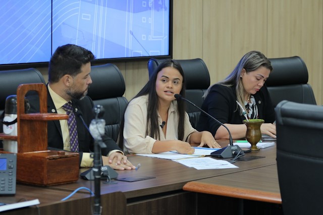 Deputada Dra. Taissa Sousa cobra falta de leite para crianças intolerantes a lactose na rede pública de saúde durante Comissão