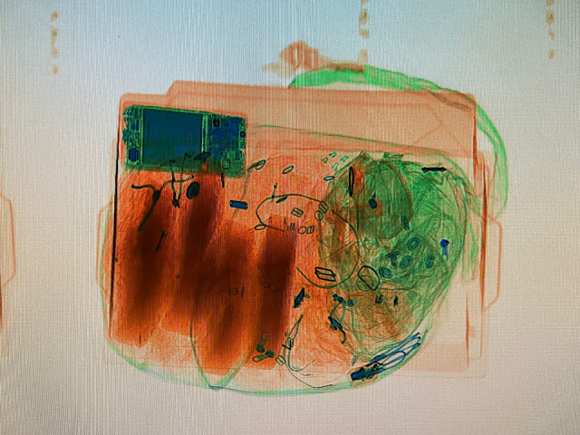 PF flagra moradora de Nova Mamoré transportando drogas no aeroporto da capital