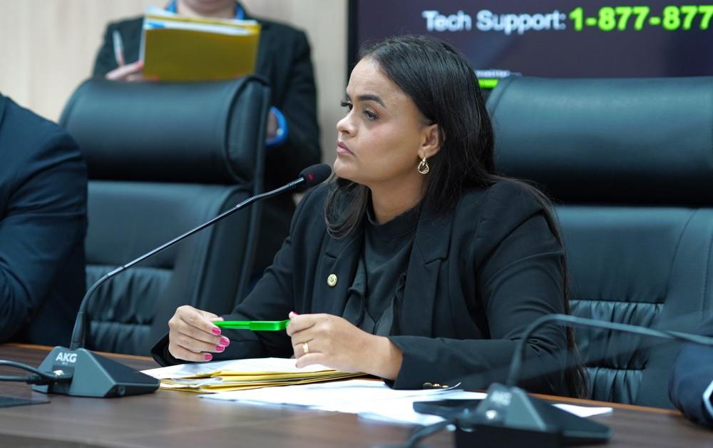 Deputada Dra Taissa Sousa solicita resposta após omissão do hospital Bom Pastor em prestar atendimento à gestante em trabalho de parto 
