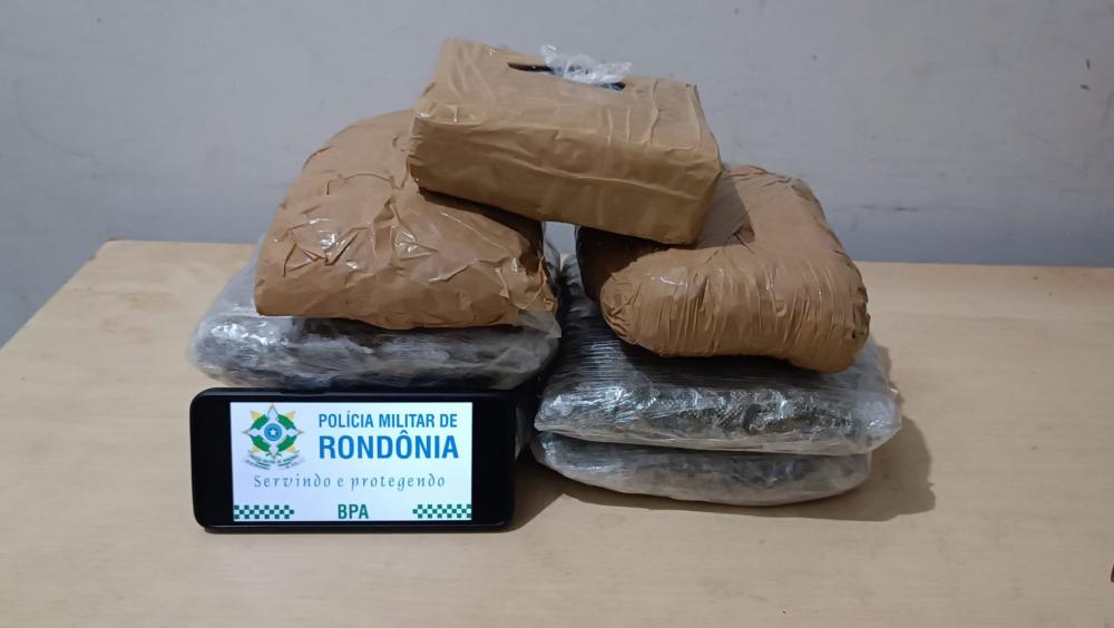 BATALHÃO DE POLÍCIA AMBIENTAL APREENDE MAIS DE TRÊS QUILOS DE DROGAS EM NOVA MAMORÉ