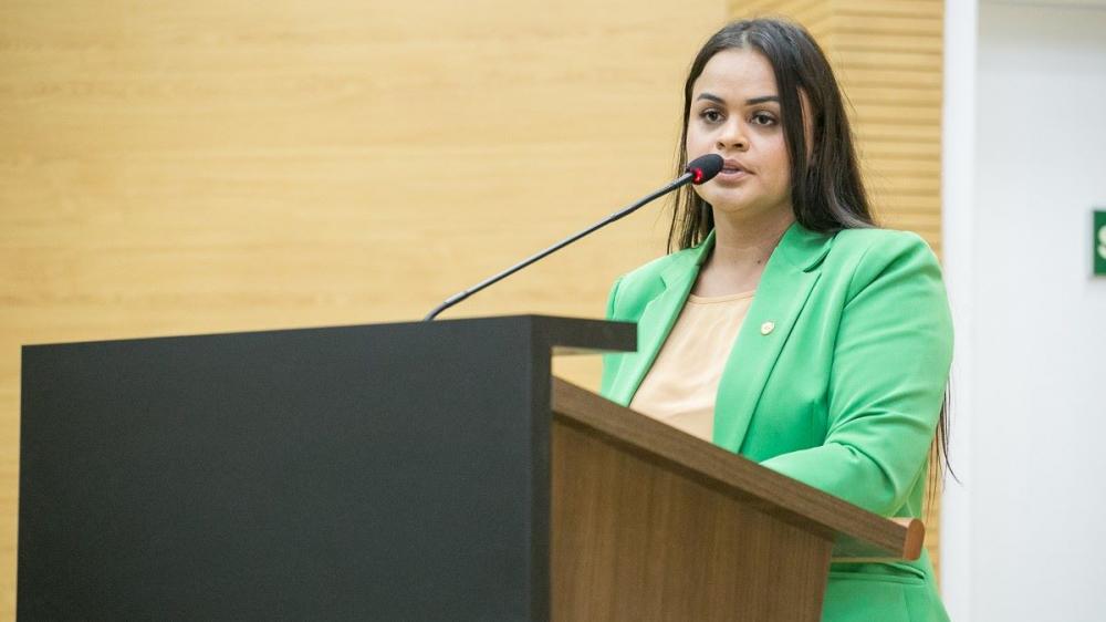 Dra. Taíssa reforça pedido de intervenção para melhorias no setor 1 de Buritis