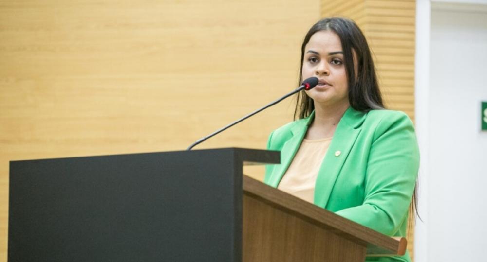 Deputada Dra Taíssa quer saber planos para enfrentamento da seca em RO