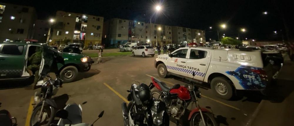 AÇÃO CONJUNTA ENTRE POLÍCIA MILITAR E POLÍCIA PENAL RESULTA EM APREENSÕES E PRISÕES EM CONDOMÍNIO DE PORTO VELHO
