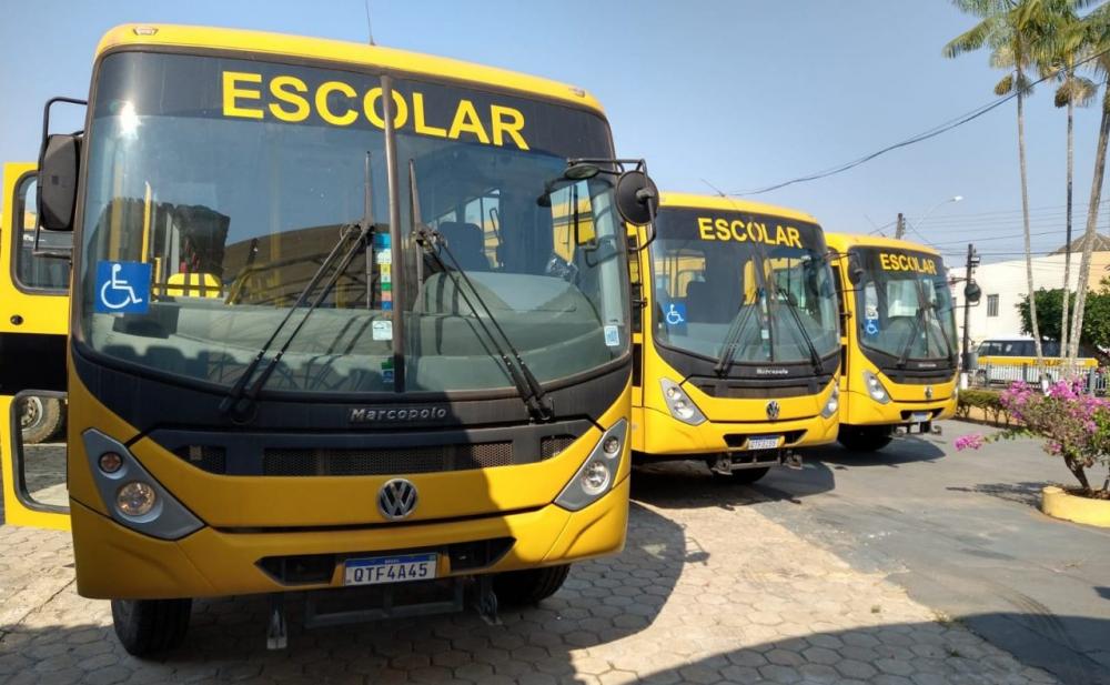 Dra. Taíssa solicita ônibus escolar para linha 30 B e C em Nova Dimensão