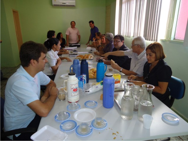 Prefeito Atalibio retorna ao cargo após decisão do TJ
