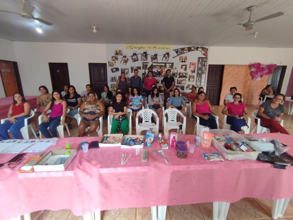 BELEZA: Cursos de qualificação profissional iniciam em Nova Mamoré