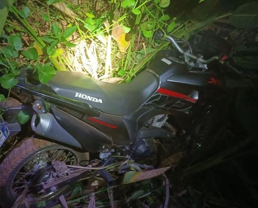 GUAJARÁ-MIRIM – POLÍCIA MILITAR RECUPERA MOTOCICLETA MINUTOS APÓS ROUBO