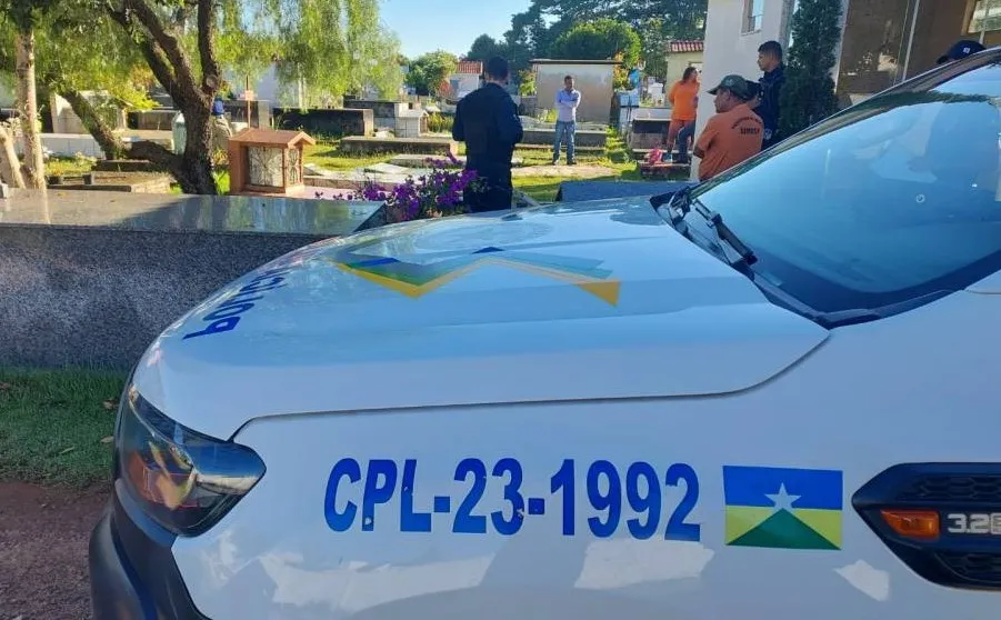 BALEADO: Identificado adolescente encontrado junto a túmulo em cemitério
