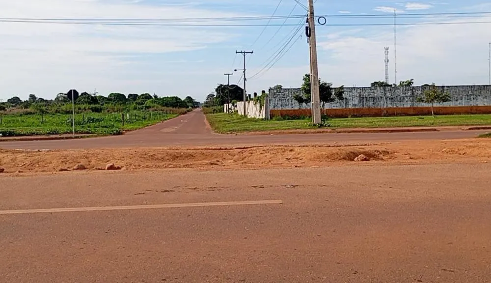 PAIS DE ALUNOS REIVINDICAM MELHORIAS EM ROTATÓRIA NA BR 425