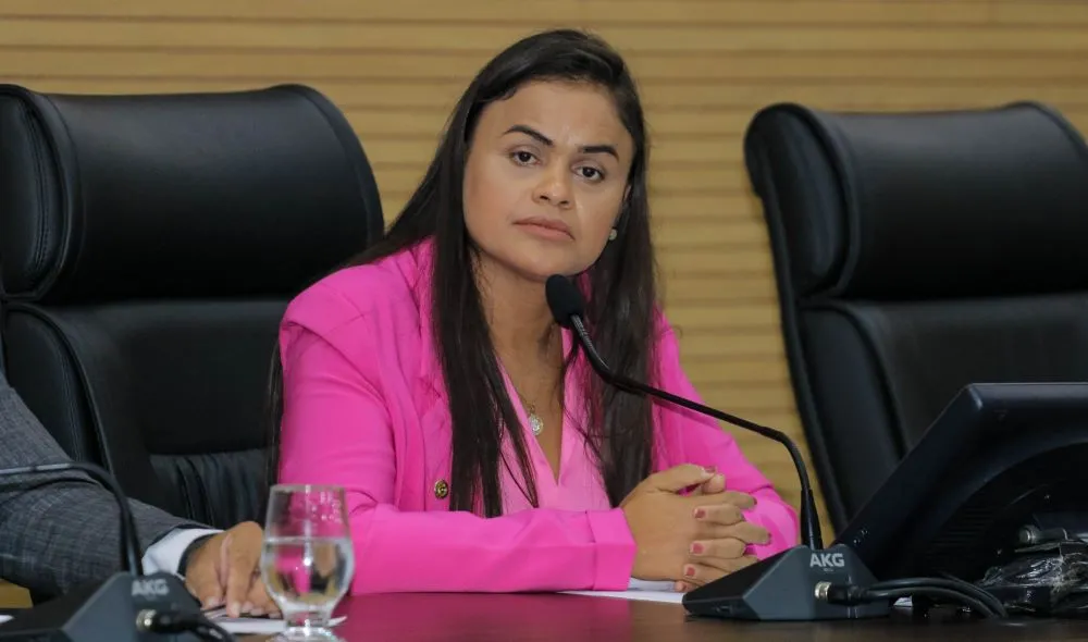 Dra. Taíssa propõe aquisição de antenas Starlink para comunidades indígenas e quilombolas