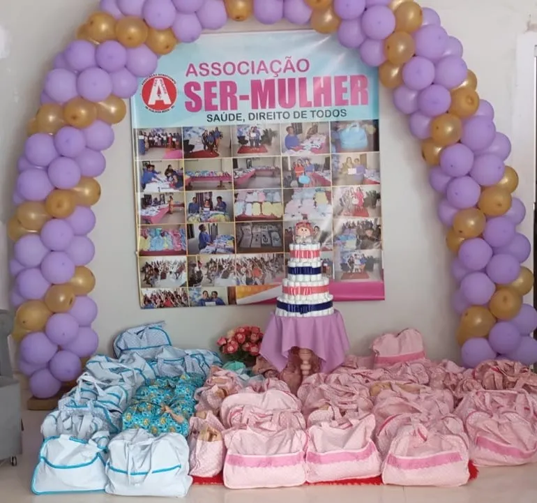 ENTREGA DE CERTIFICADOS DO CURSO NA ASSOCIAÇÃO SER MULHER É MARCADA COM MUITA EMOÇÃO E COMEMORAÇÃO