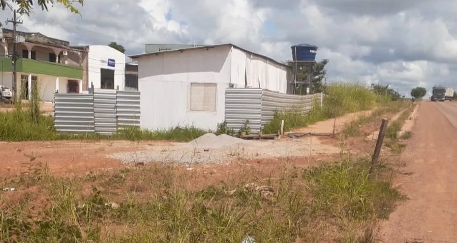 Seosp informa Dra. Taíssa sobre desafios para finalização de praça em Extrema