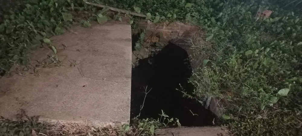 MORADORES DO BAIRRO TAMANDARÉ RECLAMAM DE BUEIROS SEM AS TAMPAS DE PROTEÇÃO.