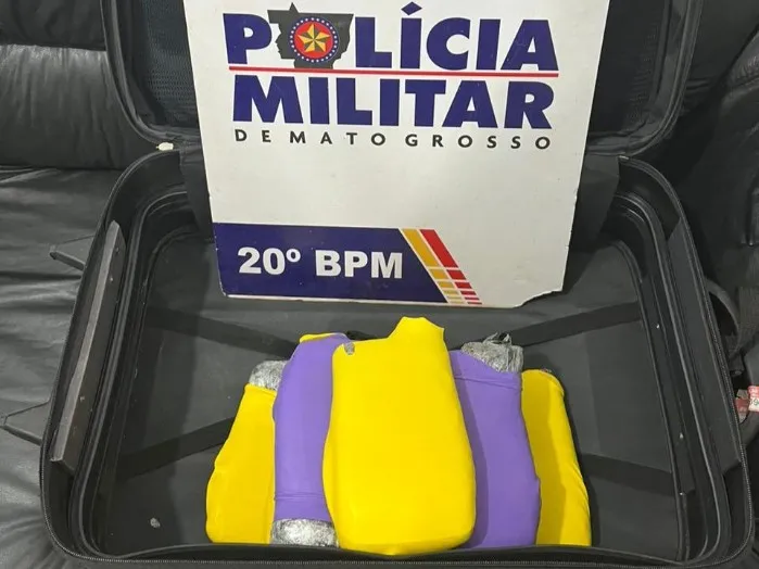 PM do Mato Grosso apreende 9 kg de cocaína em ônibus que saiu de Rondônia