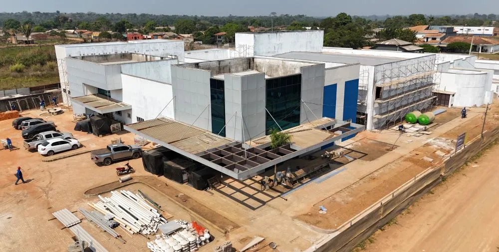 Dra. Taíssa acompanha avanços nas Obras do Hospital Regional de Guajará-Mirim e destaca 72% de conclusão