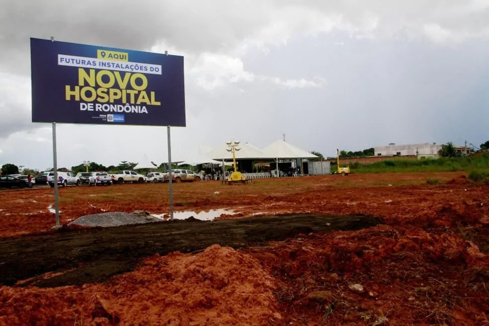 HEURO – Construção continua paralisada e contrato pode ser rompido na justiça