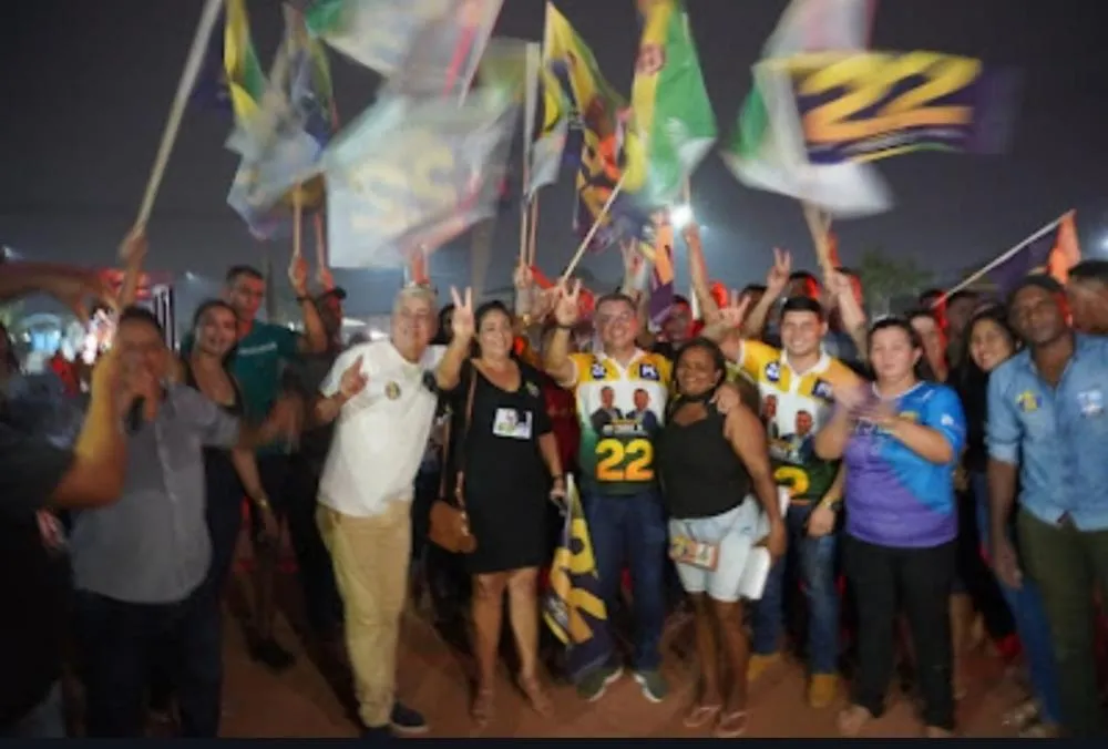 Marcélio Brasileiro e candidatos lançam campanha com ‘desivaço’