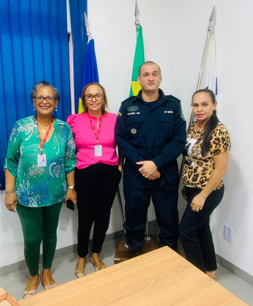 Representantes do Projeto “Vida por Vidas” Visitam o 6º Batalhão de Polícia Militar