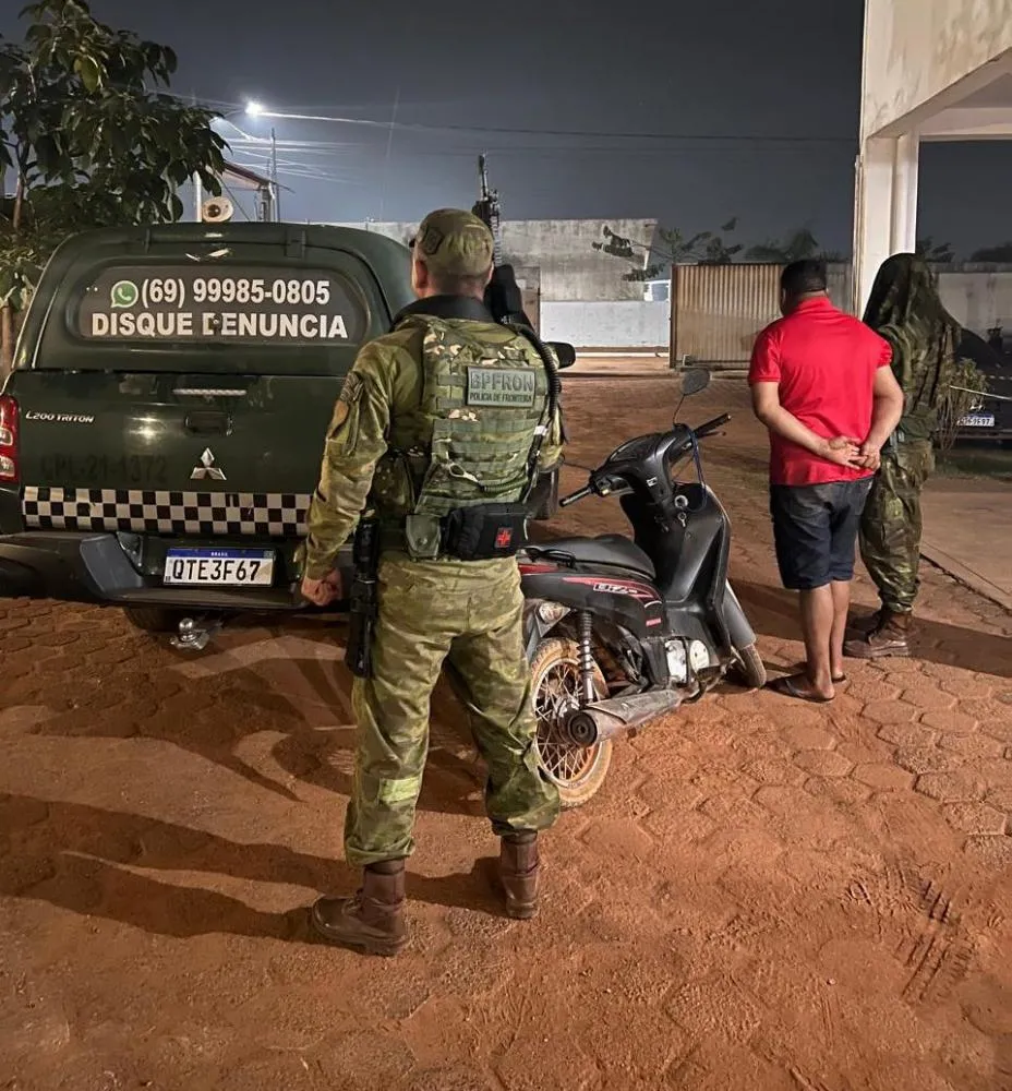 VEÍCULO ROUBADO É RECUPERADO DURANTE OPERAÇÃO PROTETOR DAS FRONTEIRAS EM NOVA MAMORÉ