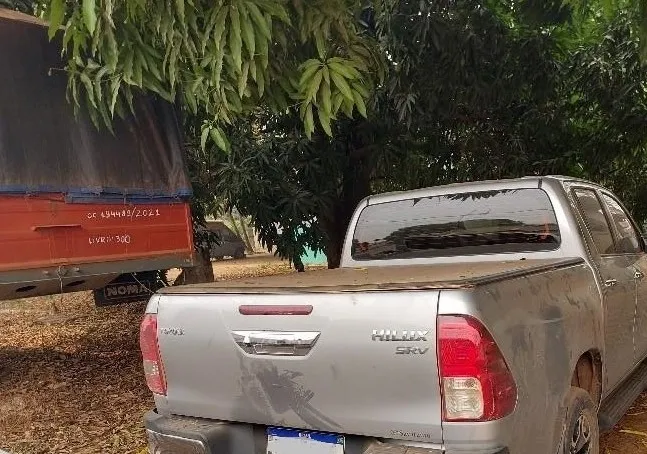 OPERAÇÃO PROTETOR: Dois homens são presos levando Hilux roubada para a Bolívia