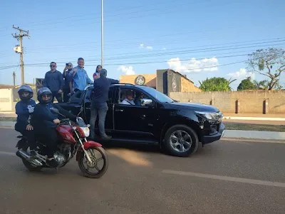 GOVERNADOR MARCOS ROCHA PARTICIPA DE CARREATA EM APOIO À CANDIDATA RAISSA BENTO EM GUAJARÁ-MIRIM
