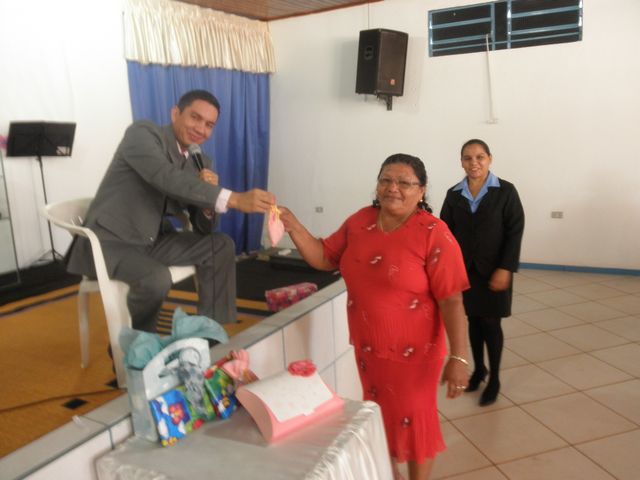 Igreja da Graça realiza culto de louvor a Deus no dia das mães.