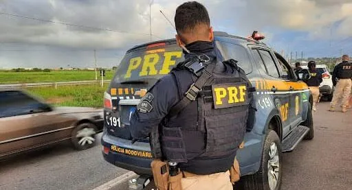 PRF aborda táxi em Porto Velho e identifica jovem boliviana desaparecida