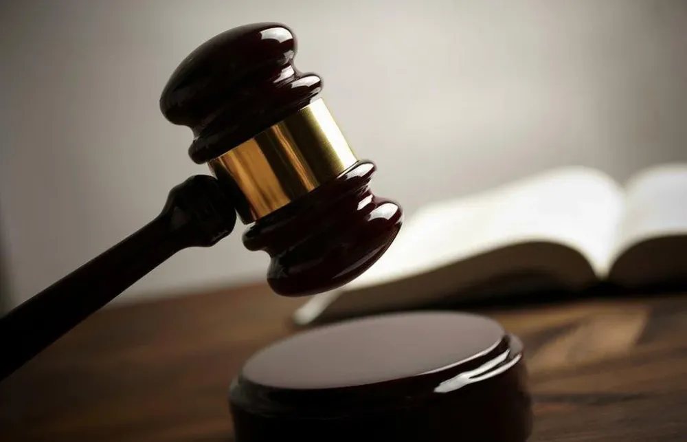 VENDA DE SENTENÇA – STJ afasta 5 desembargadores do serviço, bota tornozeleira e os proíbe de chegar perto do tribunal