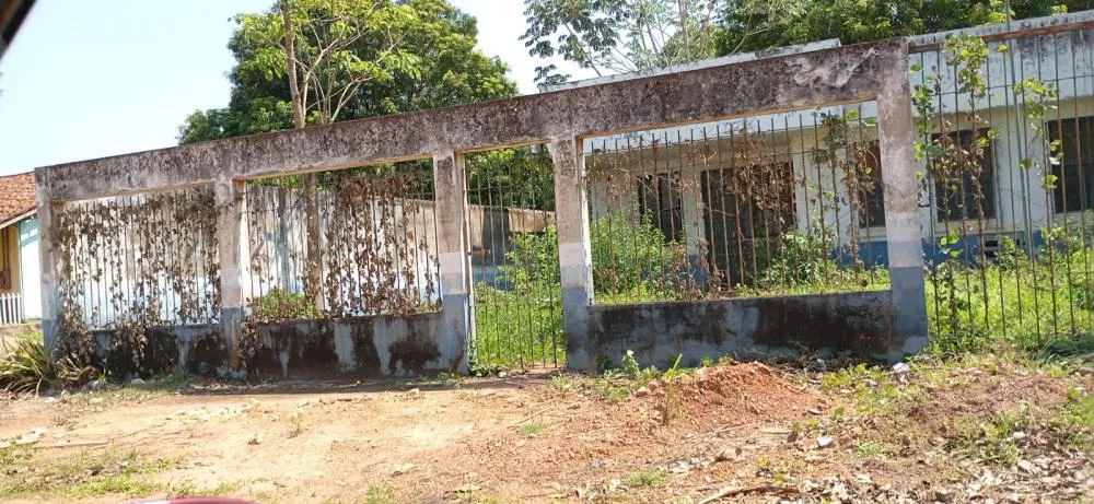 *PRÉDIO DA ANTIGA DEFENSORIA PÚBLICA DE GUAJARÁ-MIRIM: UM RETRATO DA NEGLIGÊNCIA E ABANDONO*