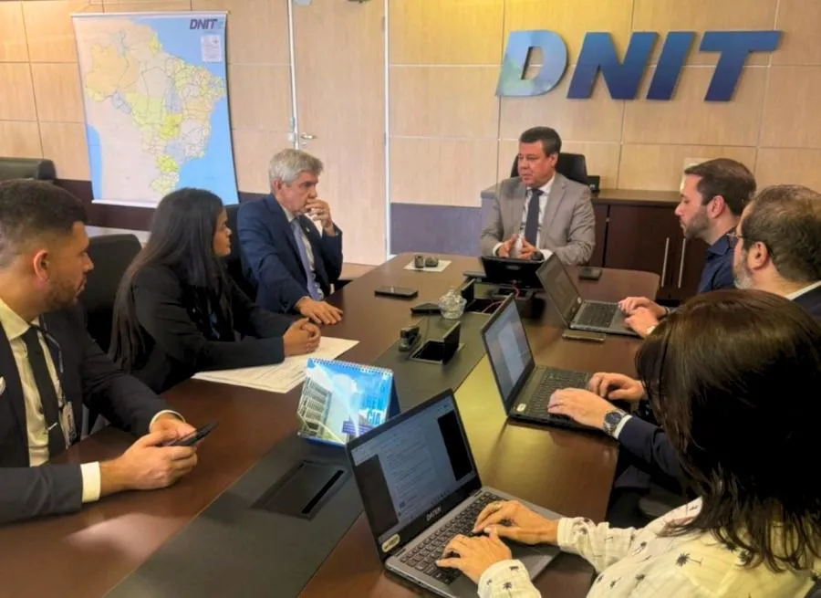 Dra. Taíssa acompanha de perto o andamento da Ponte Binacional em reunião no DNIT