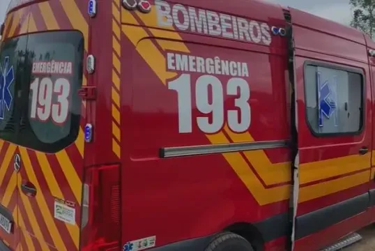 QUATRO HOMENS RECEBEM DESCARGA ELÉTRICA EM GUAJARÁ-MIRIM
