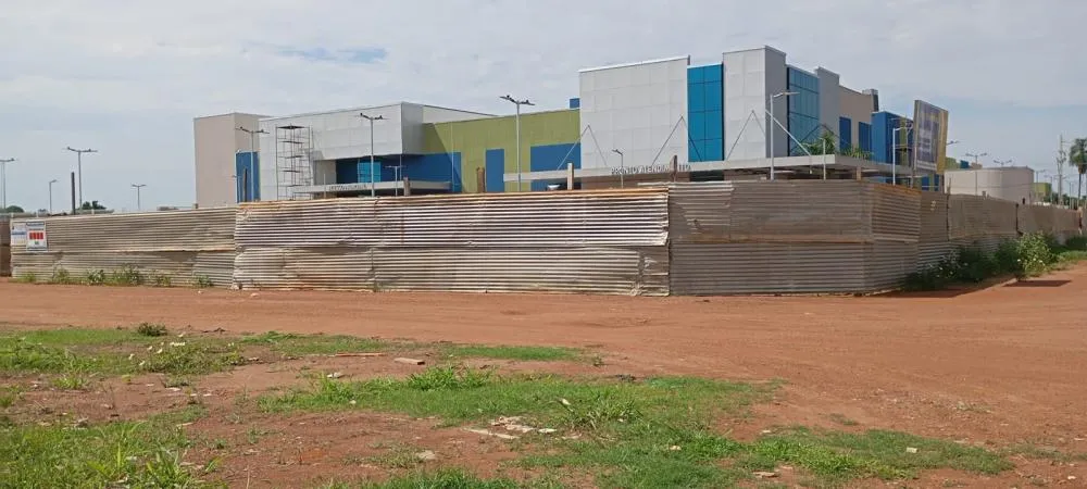 PROBLEMAS NAS QUADRAS AO REDOR DO NOVO HOSPITAL DE GUAJARÁ-MIRIM DEMANDAM AÇÃO URGENTE