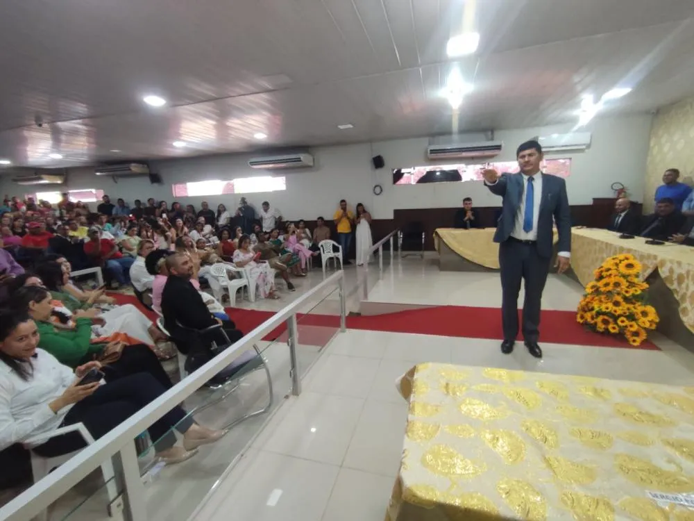 Prefeito Netinho e vice Ricardinho são empossados em Guajará-Mirim