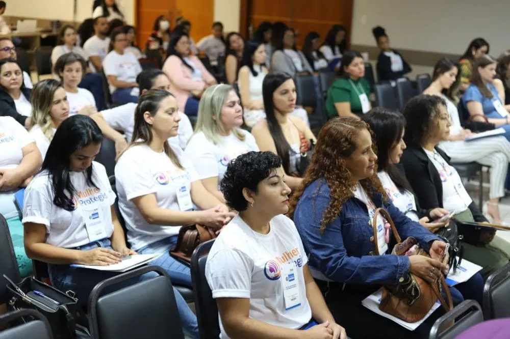 Deputada Dra. Taissa solicita cursos para mulheres de Guajará-Mirim