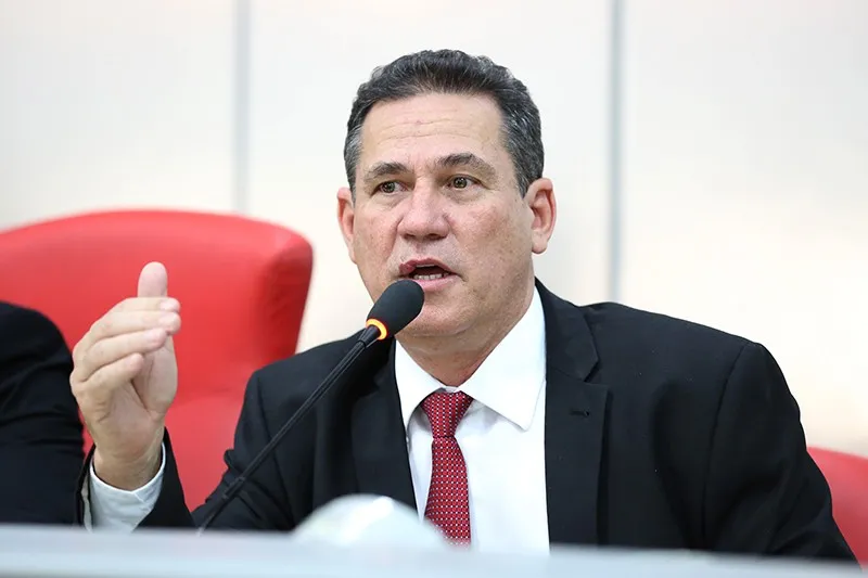 Ex-presidente da Assembleia Legislativa Maurão de Carvalho é preso na capital