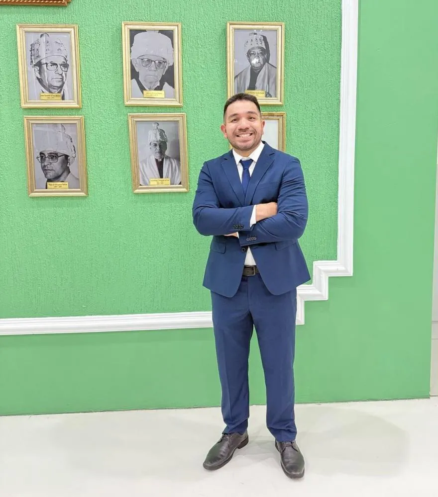  GUAJARAMIRENSE CONCLUI RESIDÊNCIA DE NEUROCIRURGIA EM MANAUS