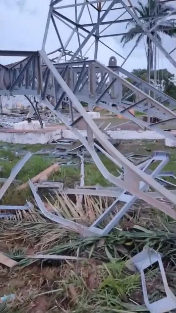 TORRES DA EXTINTA EMBRATEL SÃO DESMONTADAS SEM AVISO AOS MUNÍCIPES DA PÉROLA DO MAMORÉ