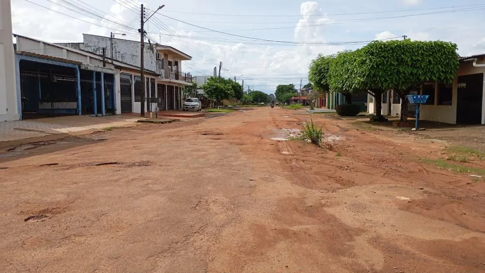 GUAJARÁ-MIRIM: AVENIDAS PREJUDICADAS POR MANUTENÇÃO SEM REPAROS ADEQUADOS