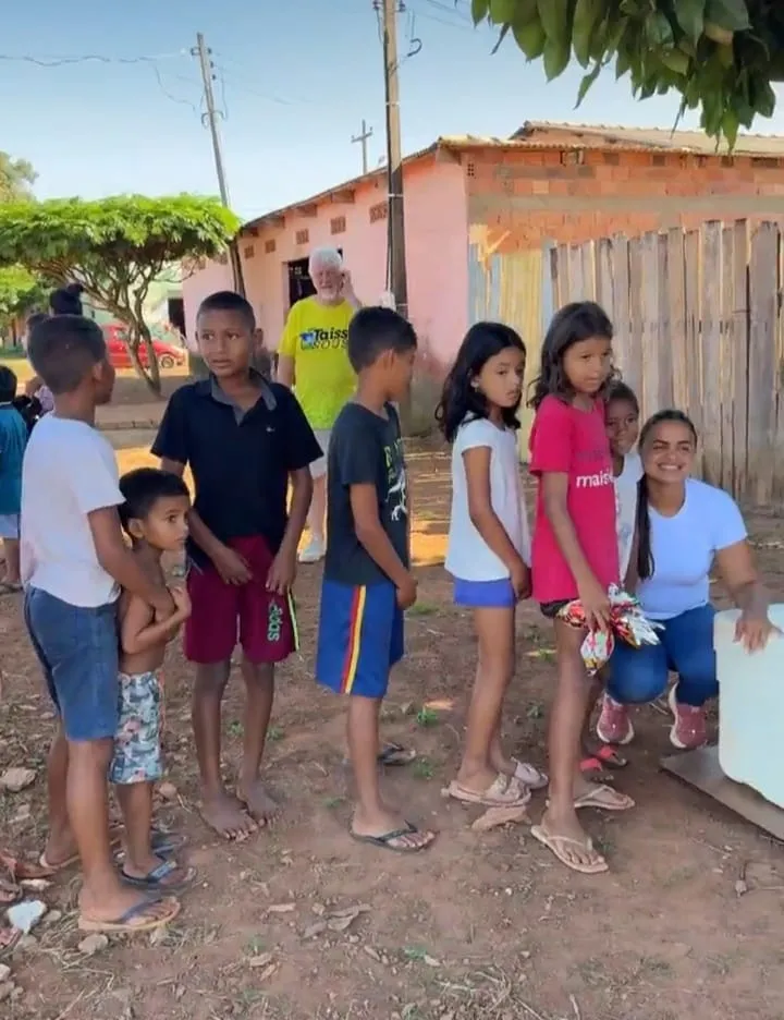 AÇÃO SOCIAL DA DEPUTADA DR. TAÍSSA NA PÁSCOA DE 2025: SOLIDARIEDADE E ALEGRIA EM GUAJARÁ-MIRIM E NOVA MAMORÉ