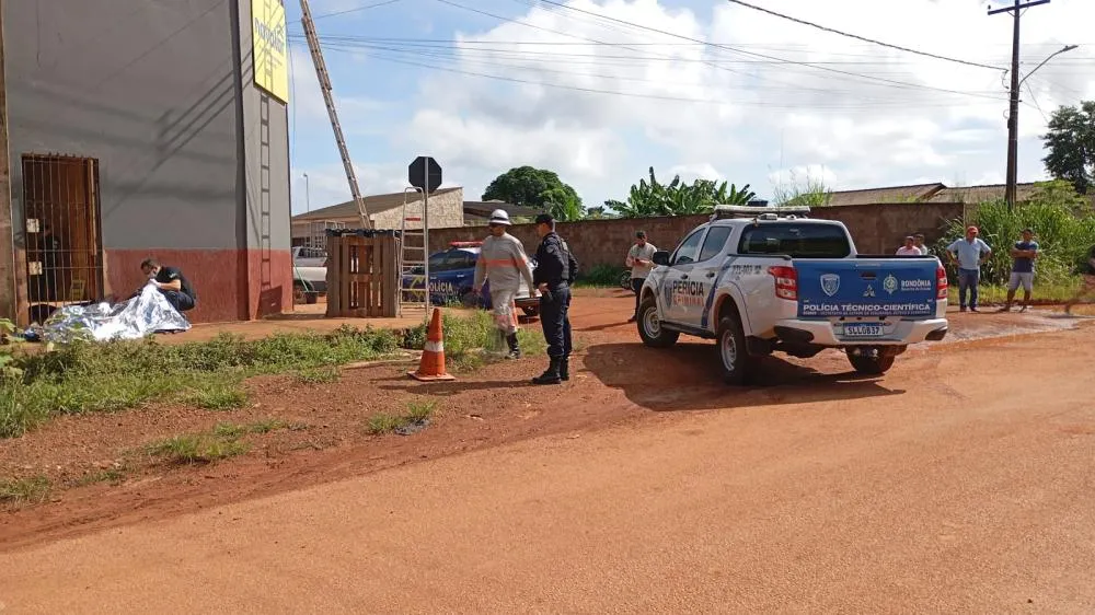 PINTOR MORRE ELETROCUTADO EM GUAJARÁ-MIRIM DURANTE TRABALHO