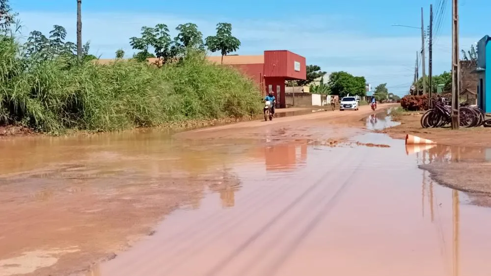 PROBLEMA NA AVENIDA DR. LEWERGER EXIGE SOLUÇÃO DEFINITIVA COM INVESTIMENTO EM DRENAGEM