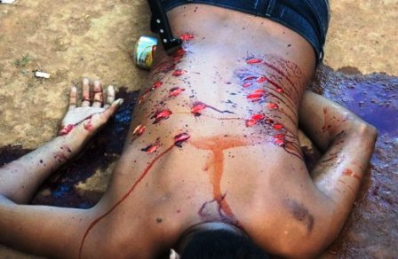 Durante bebedeira jovem é morto pelo cunhado com quase 30 golpes de faca - Imagem forte