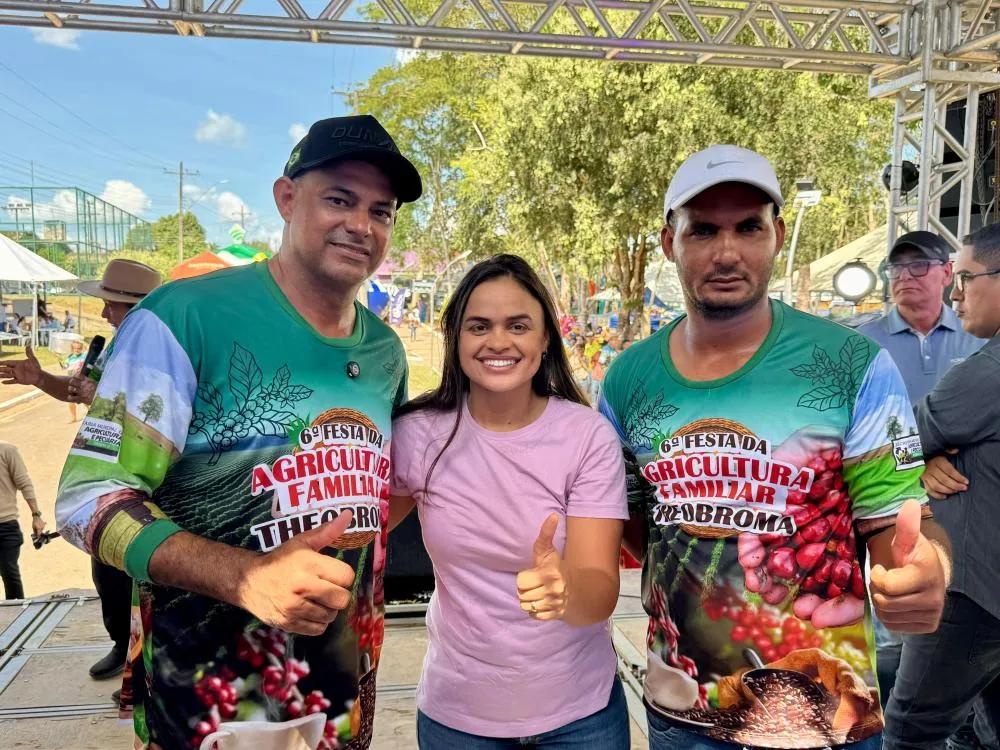 Deputada Dra. Taíssa participa da 6ª Festa da Agricultura Familiar em Theobroma