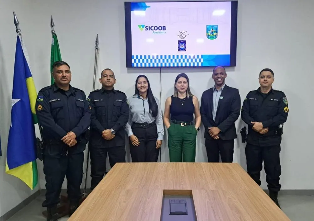 Polícia Militar firma parceria com Banco Sicoob Amazônia em apoio ao Programa Polícia Militar Mirim