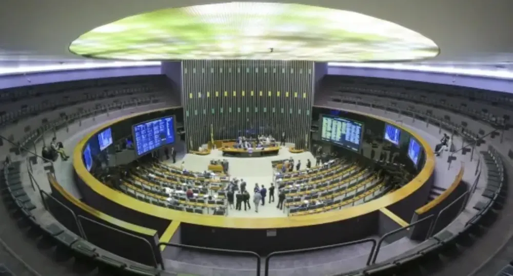 Só um deputado de Rondônia assina pedido de impeachment contra Lula