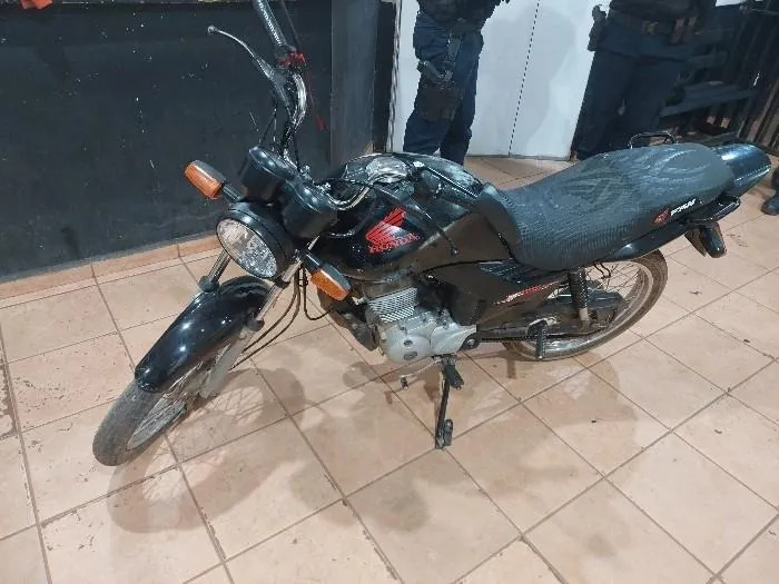 Polícia Militar prende suspeito de roubo e tentativa de homicídio em Guajará-Mirim