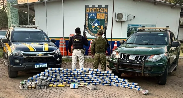 PRF em Rondônia, após troca de informações com o BPFron, apreende mais de 125 kg de entorpecentes em Porto Velho