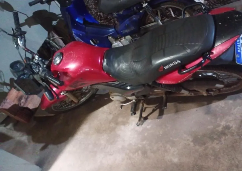 Polícia Militar apreende motocicleta clonada e prende suspeito em flagrante em Nova Mamoré