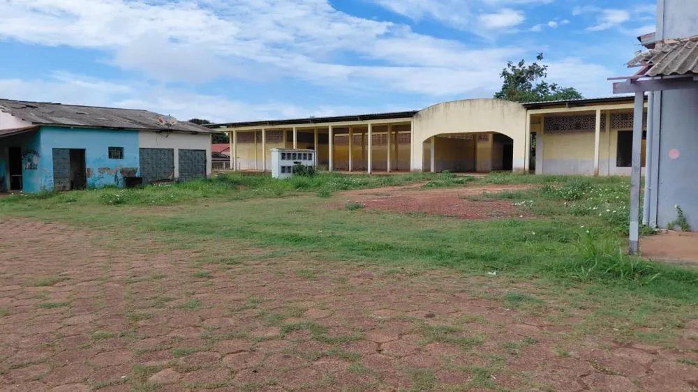 OBRAS DO MERCADO PÚBLICO CONTINUAM PARADAS EM GUAJARÁ-MIRIM